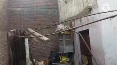 खानपुर: खानपुर क्षेत्र के सोजपुर गाँव में आकाशीय बिजली गिरने से कच्चा मकान गिरा, एक बकरी घायल हुई