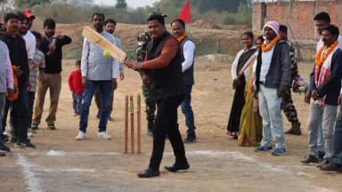 ओरमांझी: खिजरी विधायक ओरमांझी में शहीद शेख भिखारी टिकैत उमरांव सिंह सद्भावना क्रिकेट टूर्नामेंट में हुए शामिल