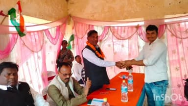 गारू: कांग्रेस पार्टी के तत्वाधान में गारु प्रखंड मुख्यालय में मंगलवार सुबह 11 बजे जन संवाद का आयोजन