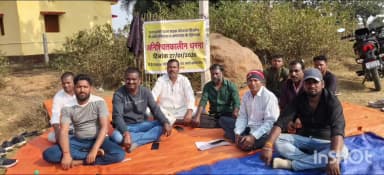 तिसरी: प्रधानमंत्री ग्राम सड़क योजना में लापरवाही के विरोध में मुखिया संघ का अनिश्चितकालीन धरना