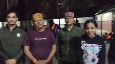 सोहागपुर: जयमल सिंह कॉलोनी निवासी अजय उपाध्याय ने अपने भाई स्व. प्रमोद उपाध्याय की 13वीं पर जरूरतमंदों को भी कराए भोजन।