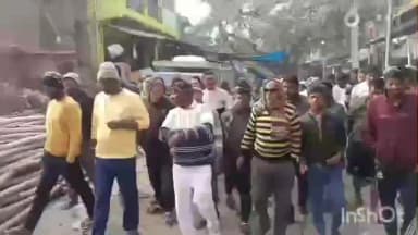 नौडीहा बाज़ार: नोडिहा बाजार में बड़ी चोरी, दो ज्वेलर्स की दुकानों से करीब 22 लाख के जेवरात उड़े, आक्रोशित लोगों ने किया सड़क जाम