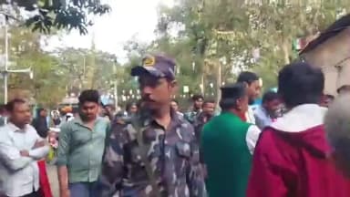 চণ্ডীতলা ১: SIR হিয়ারিংয়ে যোগ দিতে জাঙ্গিপাড়া বিডিও দফতরে বিধায়ক নওশাদ সিদ্দিকী