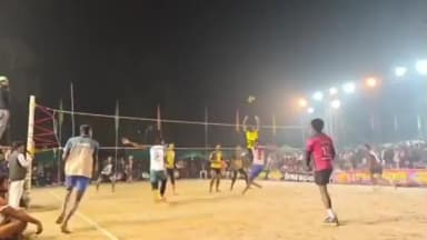 সাগর: উৎকর্ষ ভলিবল 2026 দেখার জন্য ভিড় জমেছে এলাকার মানুষজন ছাড়াও বিভিন্ন এলাকার মানুষজন