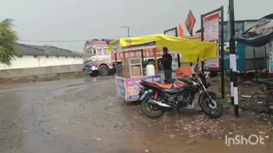 बदनावर: मावठे की बारिश से बढ़ी ठंड, खेतों में पानी भरने से फसलें झुकीं