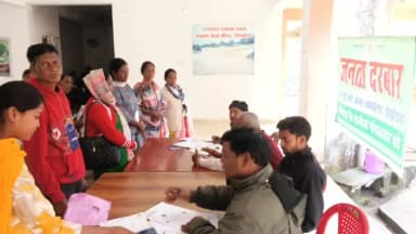 ठेठईटांगर: ठेठईटांगर प्रखंड में जनता दरबार: समस्याओं का त्वरित समाधान, दिव्यांग को मिली राहत