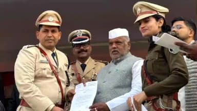 बैसा: उत्कृष्ट पुलिस कार्य के लिए रौटा थानाध्यक्ष कुमार कुणाल सौरभ को मिला सम्मान