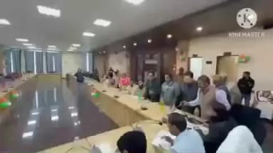 कुचामन सिटी: नगर परिषद की बैठक में जमकर हंगामा, कांग्रेस के पार्षदों ने फाड़े कागज, जताया विरोध, भाजपा ने कहा बहुमत से प्रस्ताव पास