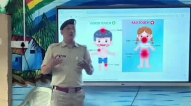 হেমতাবাদ: হেমতাবাদের বাহারাইল হাই স্কুলে পুলিশের উদ্যোগে সচেতনতা শিবির