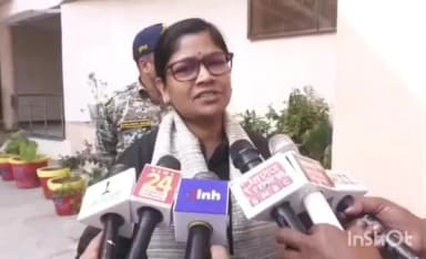 चीनोर: ग्वालियर में बारिश और ठंड से कक्षा 1 से 8 तक के स्कूल और आंगनबाड़ियां बंद