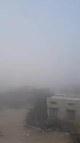 लोहावट: फलोदी जिले के आऊ कस्बे और आसपास के क्षेत्रों में गुरुवार सुबह 8 बजे के बाद घना कोहरा छाया, दृश्यता हुई काफी कम