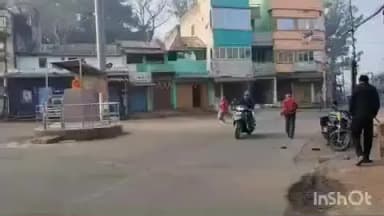 ଜି ଉଦୟଗିରି: ନବନିର୍ମାଣ କୃଷକ ସଂଗଠନ ଓଡିଶା ବନ୍ଦ ଡାକରା ଜି ଉଦୟଗିରି ରେ ଦେଖିବାକୁ ମିଳିଛି, ଯାନ ବାହାନ ଚଳାଚଳ ବନ୍ଦ ରହିଛି