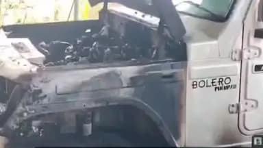 अल्बर्ट एक्का (जारी): जारी: मुखिया के पिकअप वाहन को अज्ञात अपराधियों ने लगाई आग, जारी थाने में प्राथमिकी दर्ज