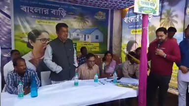 মঙ্গলকোট: “টাকা ঢুকলেই কাজ শুরু করুন” বাংলার বাড়ি প্রকল্পের উপভোক্তাদের করজোড়ে আবেদন মঙ্গলকোটের বিডিও অনামিত্র সোমের