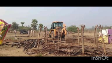 జన్నారం: జన్నారం రేంజ్ పరిధిలో గడ్డం గూడ లో గిరిజనులు వేసుకున్న గుడిసెలను తొలగించిన ఫారెస్ట్ అధికారులు