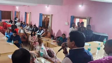 नरहट: नरहट प्रखंड कार्यालय में बीस सूत्री की समीक्षा बैठक का आयोजन किया गया, भाजपा विधायक अनिल सिंह का जोरदार