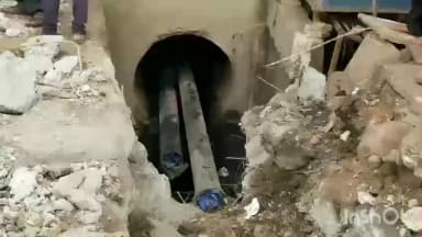 मालथोन: अंडर ब्रिज में नाली का खुला चेंबर बना मुसीबत, बाइक सवार गिरकर घायल