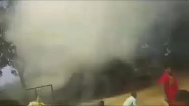 असरगंज: मदारपुर गांव में धान के पुआल के टाल में लगी आग, दमकल की मदद से आग पर पाया गया काबू