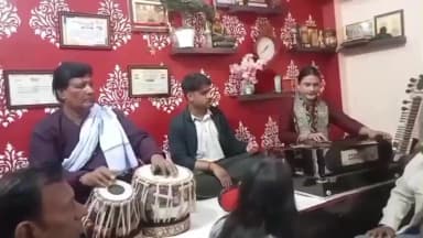 अरेराज: अरेराज में स्थानीय कलाकारों के पंजीकरण एवं कला के प्रति जागरूकता को लेकर हुई बैठक