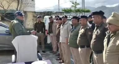 गैरसैण: पुलिस उपाधीक्षक कर्णप्रयाग त्रिवेन्द्र सिंह राणा ने कोतवाली गैरसैण का अर्द्धवार्षिक निरीक्षण किया