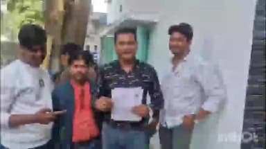 হরিশ্চন্দ্রপুর ২: শুনানির নোটিশ মতই হরিশ্চন্দ্রপুর ২ ব্লকের লাইনে দাঁড়ালো জেলা পরিষদের সদস্য