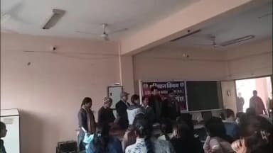 जौरा: शासकीय महाविद्यालय जौरा में छात्राओं के लिए लगा कैंप, बनाए गए मुफ्त ड्राइविंग लाइसेंस