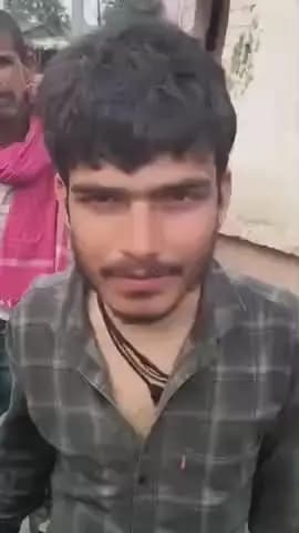 बिथान: जगमोहरा गांव में भटक कर पहुंचा मंदबुद्धि युवक, ग्रामीण युवक के परिजनों की कर रहे तलाश