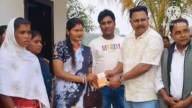 तमाड़ 1: तमाड़ में उज्ज्वला योजना के तहत महिलाओं को मिला गैस कनेक्शन