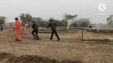 कैलारस: रिठोनिया गांव से गुजरी गैस पाइपलाइन में रिसाव, आग बुझाने में जुटा अमला, प्रशासन ने किया मॉक ड्रिल