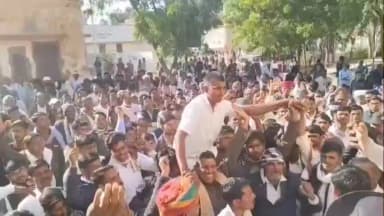 नोखा: नोखा उपखंड कार्यालय पर धरना, समस्याओं के समाधान के लिए सौंपा ज्ञापन