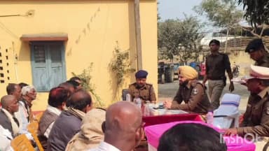 चौसा: मधेपुरा के एसपी ने अचानक चौसा थाना का किया निरीक्षण, लोगों की जनसमस्याएं भी सुनीं