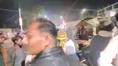 निचलौल: लोहेपार में तेज रफ्तार ऑटो और बाइक की भिड़ंत, दो लोग हुए घायल