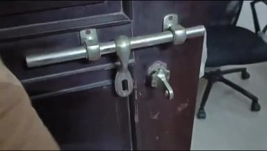 पानसेमल: दिन दहाड़े चोरी की वारदात, CCTV फुटेज आया सामने, नगदी समेत कीमती आभूषणों पर किया हाथ साफ