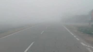 लवाण: लवाण क्षेत्र में मावठ के बाद एक बार फिर छाया घना कोहरा, वाहनों की गति थमी, सर्द हवाओं से बढ़ी सर्दी ने छुड़ाई धूजणी