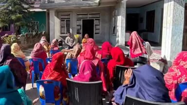 ढटवाल: प्रदेश नशा निवारण बोर्ड के सदस्य रूबल ठाकुर ने दसूहा बिझड़ी में महिला मंडल की समस्याएं सुनीं