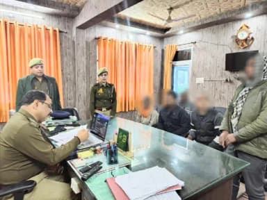 आलापुर: अपर पुलिस अधीक्षक ने कार्यालय में आए फरियादियों की समस्याएं सुनीं