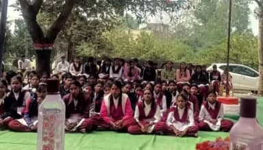 ढीमरखेड़ा: ढीमरखेड़ा के शासकीय विद्यालय में करियर काउंसलिंग, तकनीकी कौशल और स्वरोजगार की जानकारी दी गई