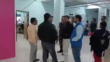 गड़हनी: सामुदायिक स्वास्थ्य केन्द्र गड़हनी का उप समाहर्ता और स्वास्थ्य जिला समन्वयक ने किया निरीक्षण