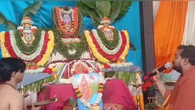 ಚಳ್ಳಕೆರೆ: ನಗರದ ಶ್ರೀ ಲಕ್ಷ್ಮಿ ದೇವಸ್ಥಾನದ ಆವರಣದಲ್ಲಿ ಹಿಂದೂ ಮಹಾಸಂಗಮ ಕಾರ್ಯಕ್ರಮ