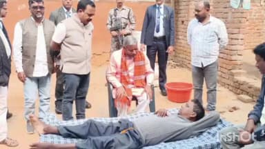 मसलिया: नेता प्रतिपक्ष सह प्रथम मुख्यमंत्री बाबूलाल मरांडी ने कार्यकर्ताओं से की मुलाकात