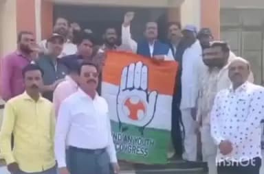 हाटपिपल्या: हाटपीपल्या क्षेत्र में भारी बारिश और ओलावृष्टि से किसानों की फसलें खराब