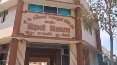 વાંકાનેર: વાંકાનેર મોહમ્મદી લોકશાળા ખાતે મેરા યુવા ભારત સરકાર દ્વારા મારો મતદાન અધિકાર વિશે જાગૃતિ કાર્યક્રમ યોજાયો