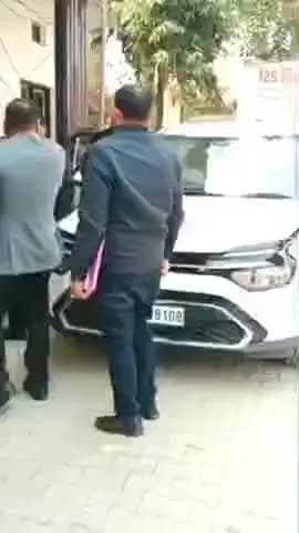 मेजा: उरुवा ब्लॉक में बीडीयो के खिलाफ जांच टीम पहुंची, डीएम और सीडीओ प्रयागराज ने भेजे अधिकारी