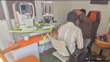 लौरिया: सड़क सुरक्षा सप्ताह: बिसुनपुरवा टोल प्लाजा पर निःशुल्क नेत्र जांच शिविर, वाहन चालकों को किया जागरूक