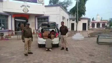 रहली: रहली गढ़ाकोटा रोड पर अवैध शराब से भरी अल्टो कार पकड़ी गई, दो आरोपी गिरफ्तार