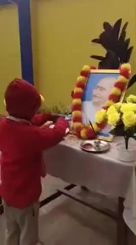 मोरवा: धर्मपुर बांदे पंचायत के मणिपाल अकैडमी में महात्मा गांधी को श्रद्धांजलि दी गई