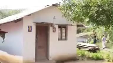 சேந்தமங்கலம்: போலி பட்டாவில் வீடு கட்டிய திமுக பேரூராட்சி தலைவியை கண்டித்து பாஜகவினர் ஆர்ப்பாட்டத்தில் ஈடுபட்டனர்