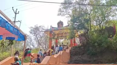 ஆம்பூர்: கீழ்முருங்கை பகுதியில் உள்ள விநாயகர் முருகர் கோவிலில் மகா கும்பாபிஷேக விழா ஏராளமான பக்தர்கள் கலந்து கொண்டு சாமி தரிசனம்ன