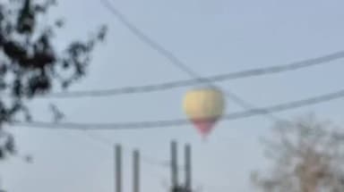 सीहोर: मंडी इंडस्ट्रीज एरिया और बिजोरी के पास दिखा बैलून, देखने पहुंचे लोग, वीडियो वायरल