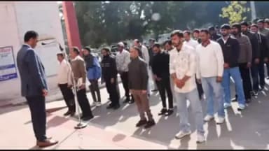 लोहारू: भिवानी में स्वतंत्रता संग्राम के बलिदानियों को दो मिनट का मौन रखकर दी श्रद्धांजलि